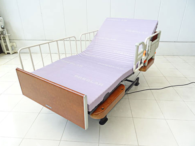 介護用品の組み立て