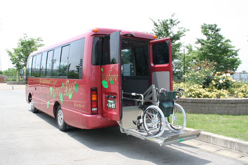 マイクロバス　レンタル