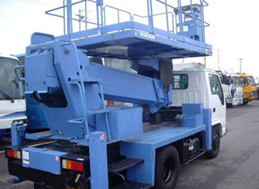 高所作業車 レンタル 