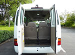 マイクロバス レンタル