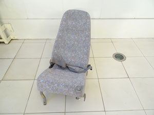 マイクロバス シート 架装 