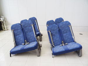 マイクロバス シート 架装 