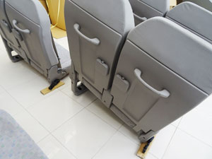 マイクロバス シート 架装 