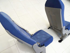 マイクロバス シート 架装 