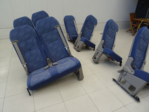 マイクロバス シート 架装 