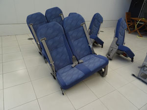 マイクロバス シート 架装 