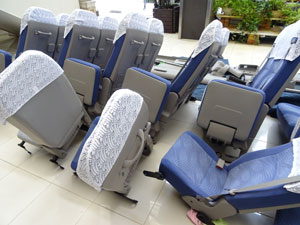 マイクロバス シート 架装 