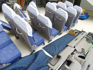 マイクロバス シート 架装 