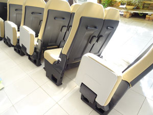 マイクロバス シート 架装 