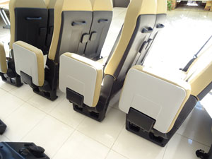 マイクロバス シート 架装 