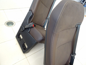 マイクロバス シート 架装 