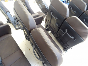 マイクロバス シート 架装 