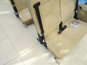 マイクロバス シート 架装 