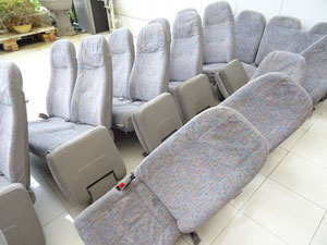 マイクロバス シート 架装 