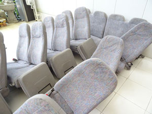 マイクロバス シート 架装 