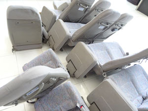 マイクロバス シート 架装 