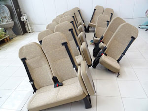 マイクロバス シート 架装 