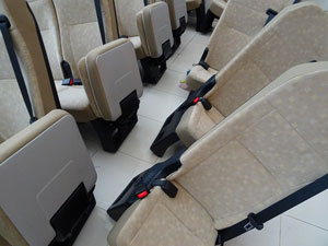 マイクロバス シート 架装 