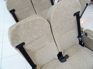 マイクロバス シート 架装 