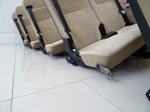 マイクロバス シート 架装 