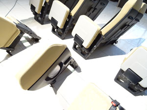 マイクロバス シート 架装 