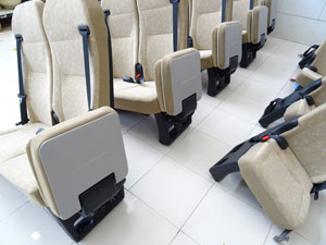 マイクロバス シート 架装 