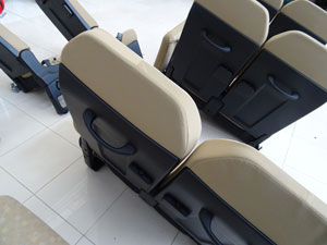 マイクロバス シート 架装 