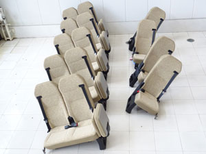 マイクロバス シート 架装 