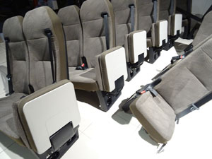 マイクロバス シート 架装 