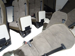 マイクロバス シート 架装 