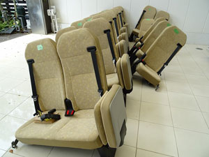 マイクロバス シート 架装 