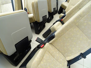 マイクロバス シート 架装 