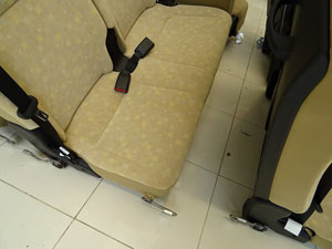 マイクロバス シート 架装 