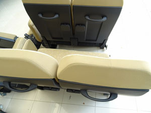 マイクロバス シート 架装 