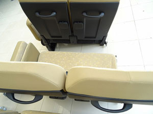 マイクロバス シート 架装 