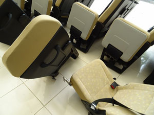 マイクロバス シート 架装 