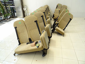 マイクロバス シート 架装 