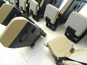 マイクロバス シート 架装 