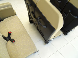 マイクロバス シート 架装 