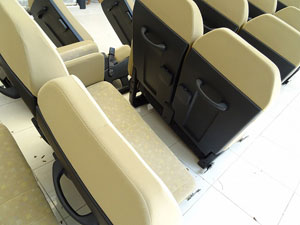 マイクロバス シート 架装 