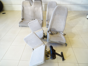 マイクロバス シート 架装 