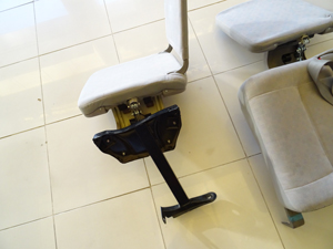 マイクロバス シート 架装 