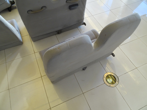 マイクロバス シート 架装 