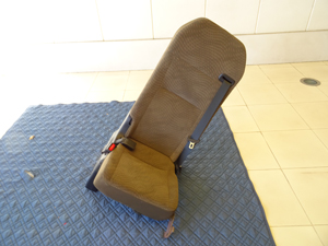 マイクロバス シート 架装 