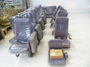 マイクロバス シート 架装 