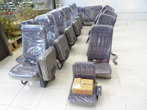 マイクロバス シート 架装 