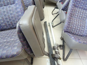 マイクロバス シート 架装 