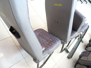 マイクロバス シート 架装 