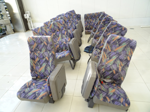 マイクロバス シート 架装 