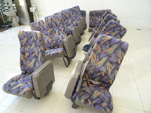 マイクロバス シート 架装 